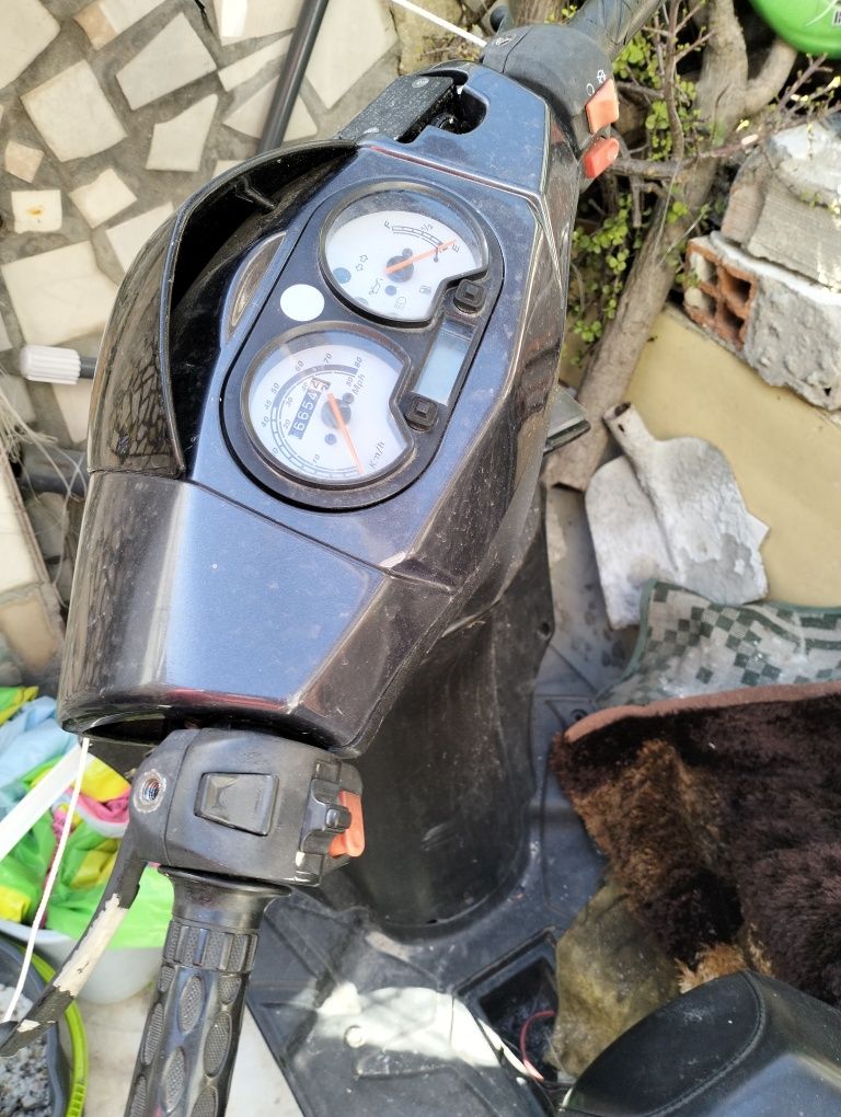Vende-se para peças