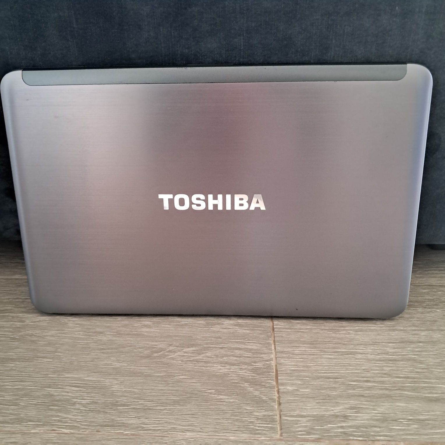 Продам ноутбук Toshiba