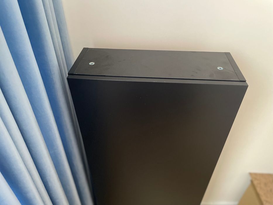 Słupek łazienkowy czarny