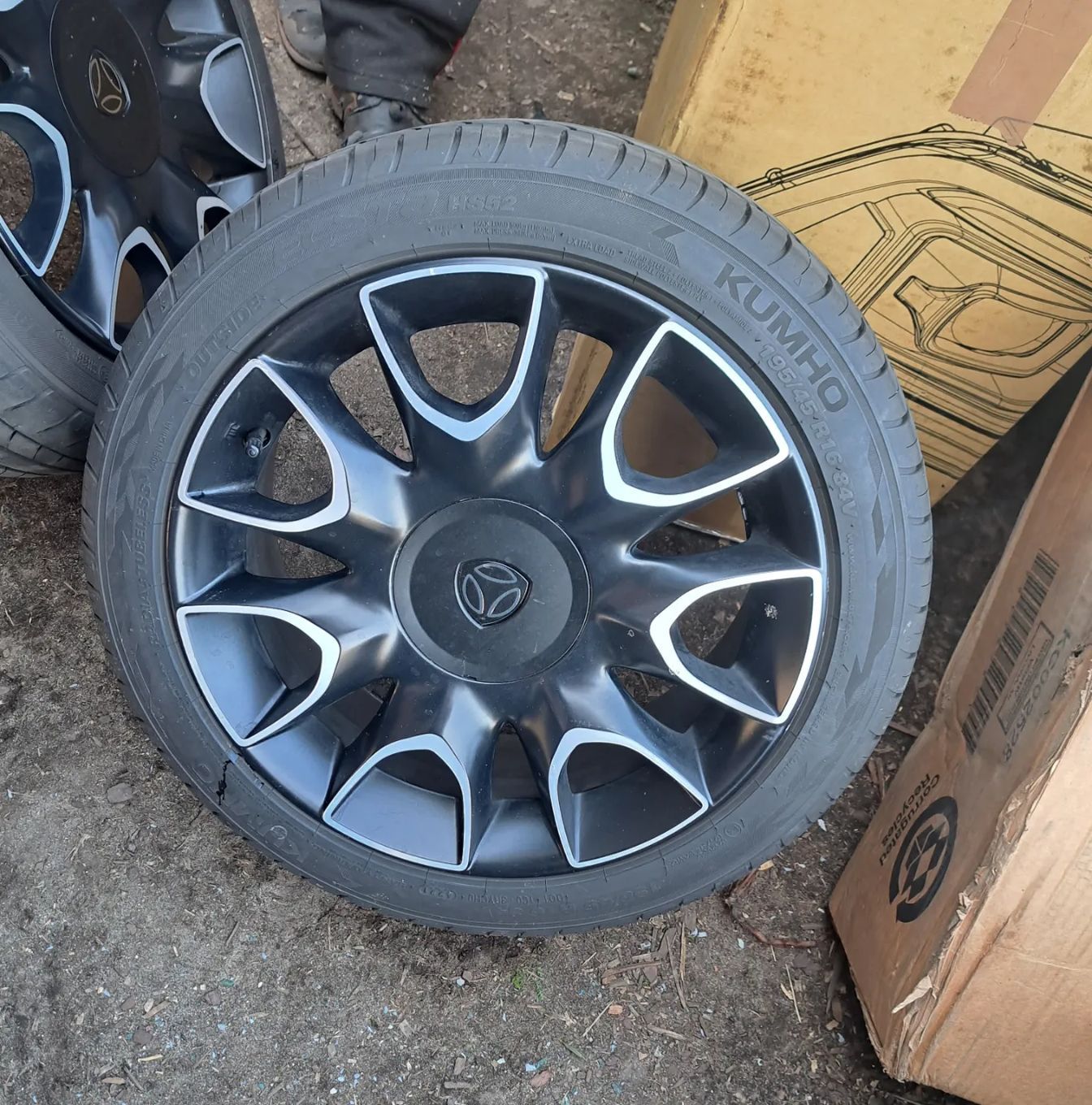 Felgi koła letnie Lancia Ypsilon 16 Cali 6.5Jx16H2 ET 30 Kumho Ecsta HS52 195/45R16 84V 71806210 51839195 51956501