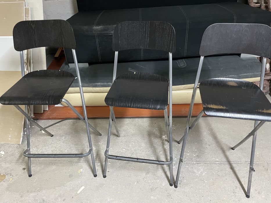 3 krzesła barowe