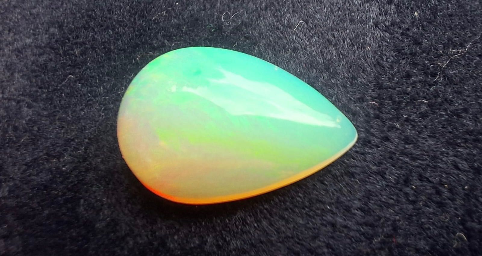 Opal naturalny, Kenia, 3,40 ct