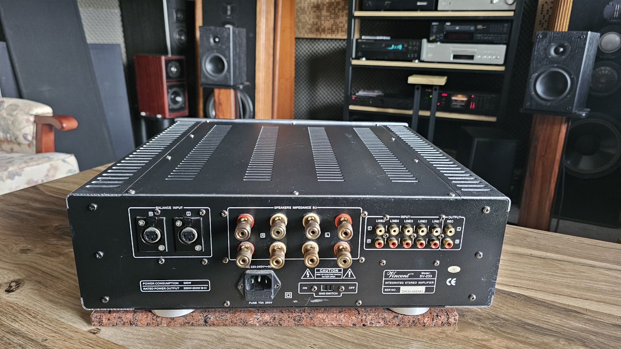 Wzmacniacz Vincent SV 233 200watt na kanał