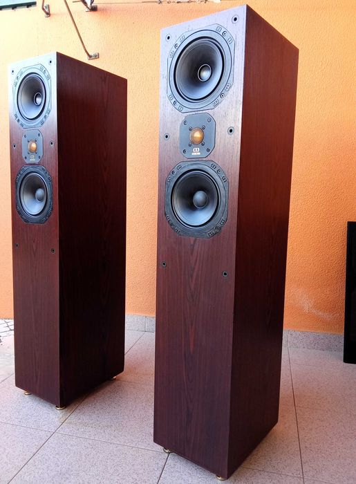 Colunas Monitor Audio