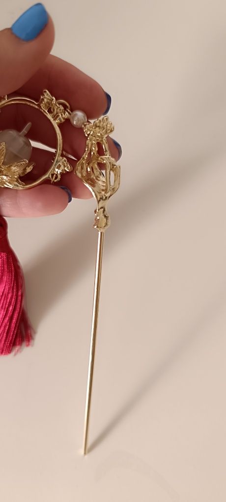 Acessório para prender cabelo. Rosa e dourado. Novo