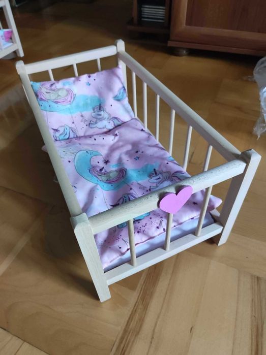Łóżeczko drewniane dla lalek laleczek dla dziewczynek dziewczynki