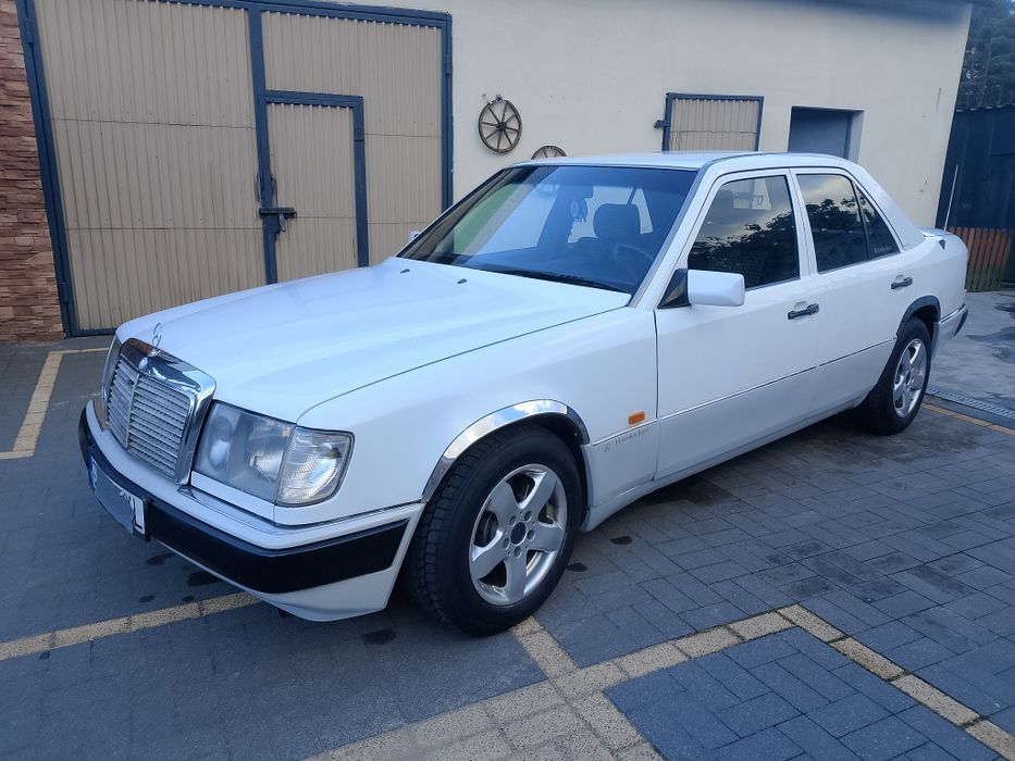 Sprzedam Mercedes W124 pojemnosc 2500 Diesel