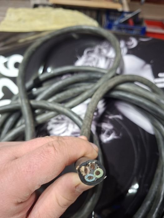 Przewód ziemny 4 x 2,5 mm 11 mb