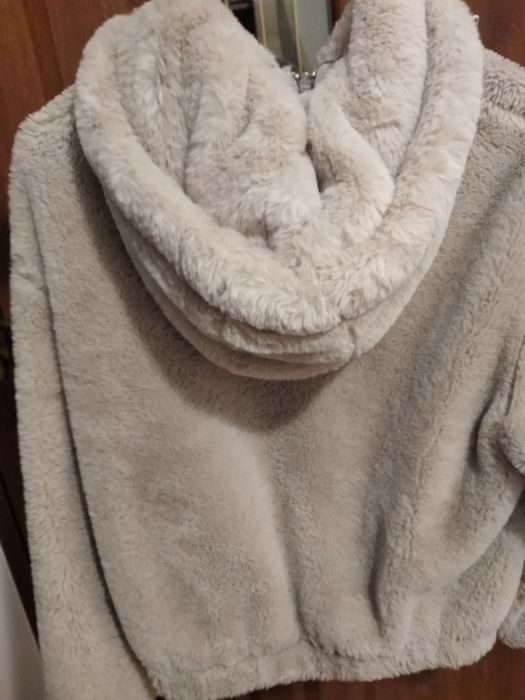 Futerko ciepłe  Bershka OKAJZA