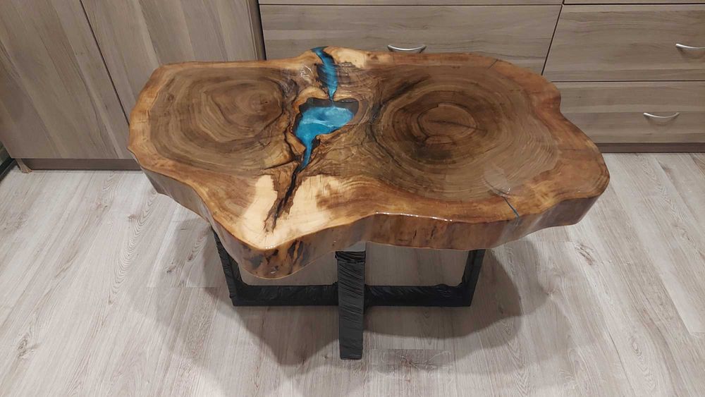 Stół z żywicą, stolik kawowy z żywicą, orzech włoski, loft, live edge