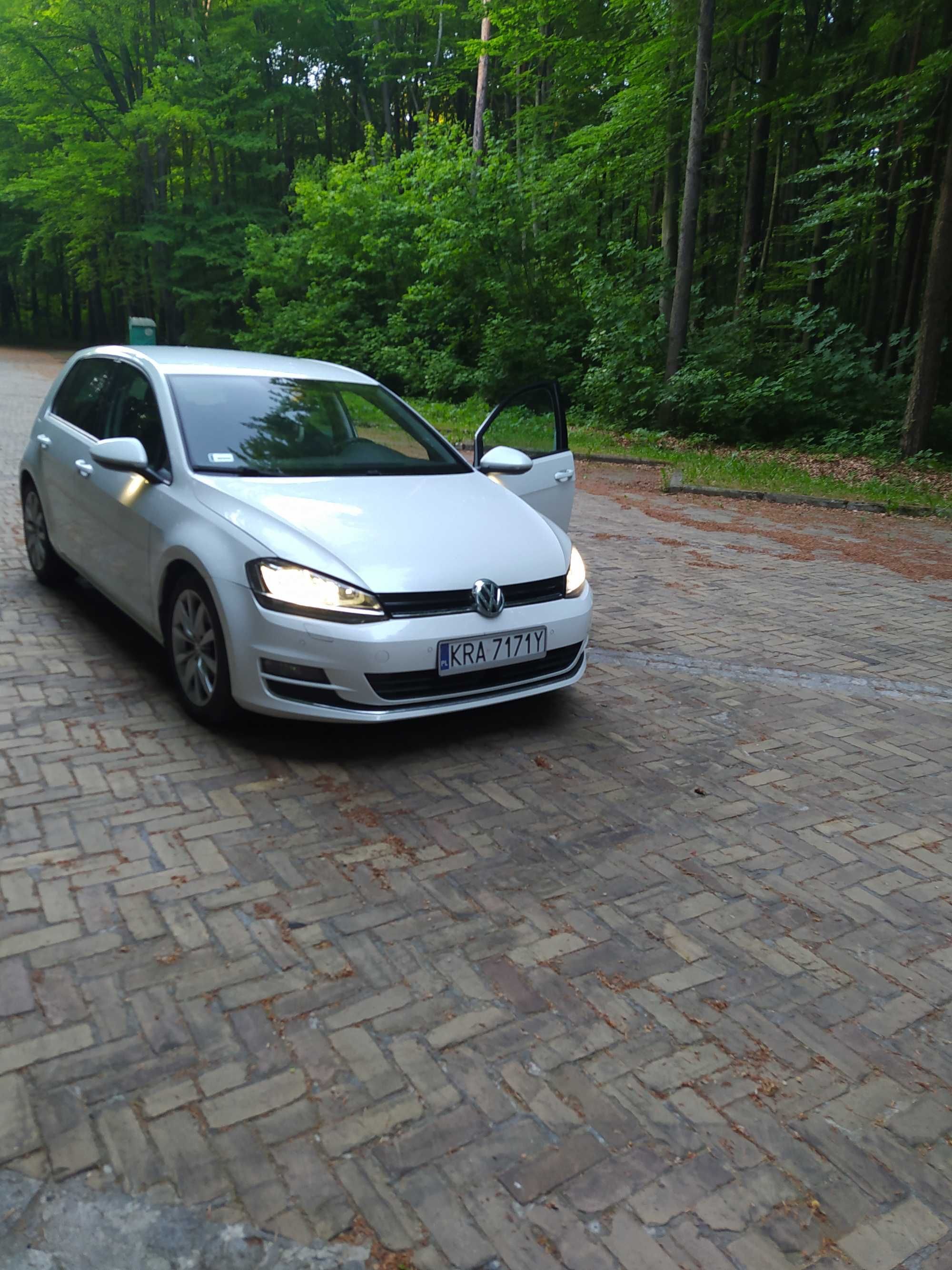 volkswagen golf VII 2.0 TDI 150 PS.  radar, kamera cofania, navi, led.