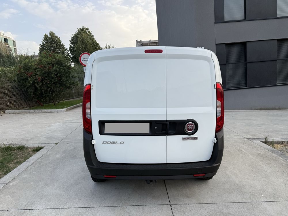 Fiat Doblo - 2019 - 3 Lugares c/ GPS - 1.6 Diesel