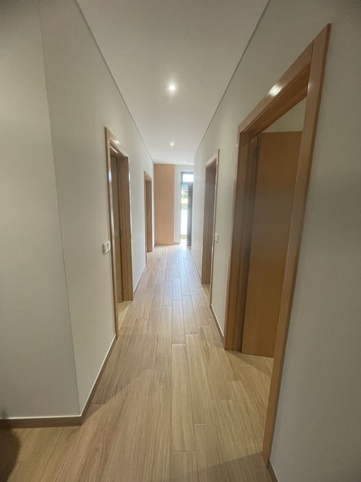 Moradia T3 térrea sem estacionamento- Largo da codiceira, Alfena