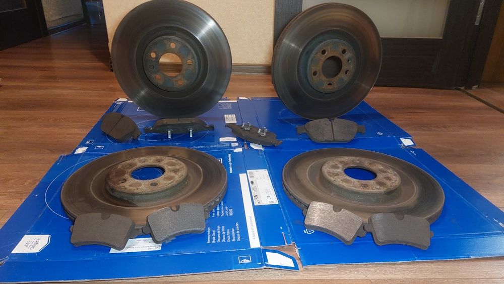 Тормозні диски,колодки Audi A6C7