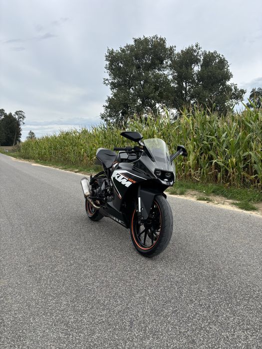 Ktm rc 125.