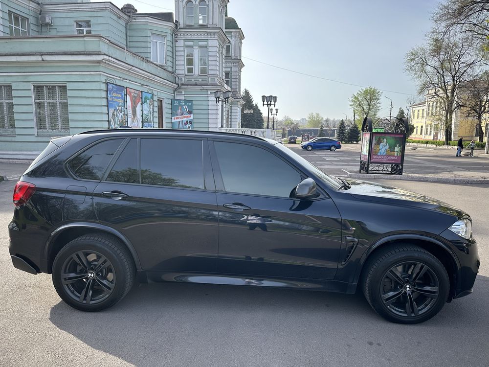 Продам BMW x5 m50d f15