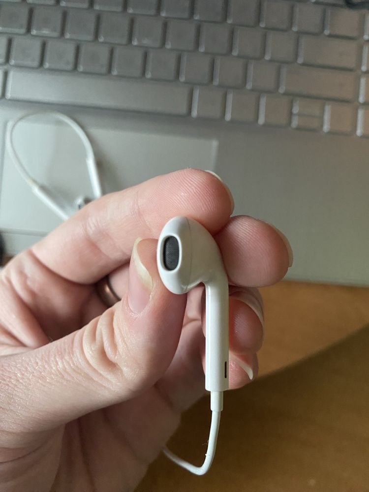 Apple EarPods 3.5 (mini-Jack)
