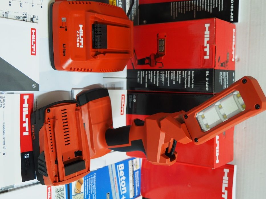 Zestaw lampa HILTI SL 2-A22 latarka bateria 22v 2,6Ah ladowarka aku