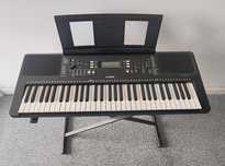 Yamaha PSR -E378 plus statyw