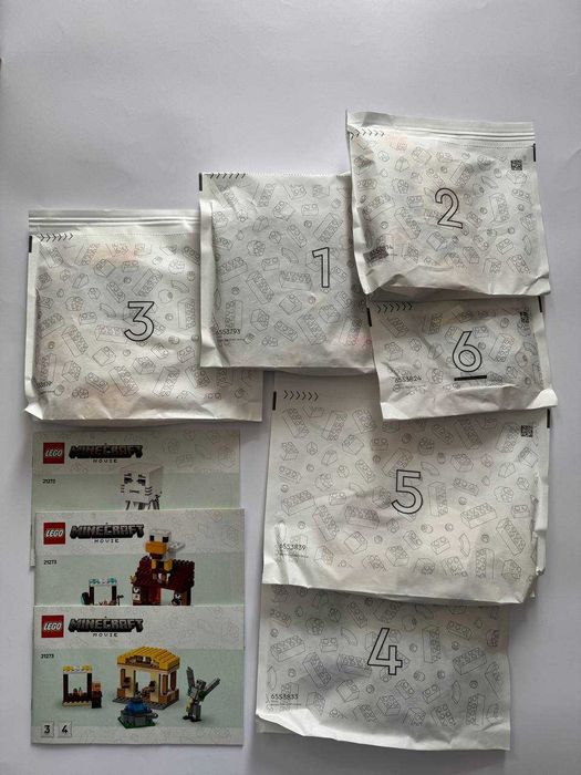 21273 LEGO Minecraft Atak balonowego Ghasta na wioskę