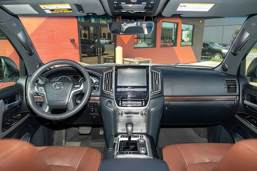 Toyota Land Cruiser      2019