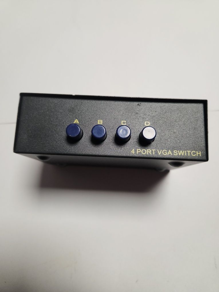 Comutador VGA como novo