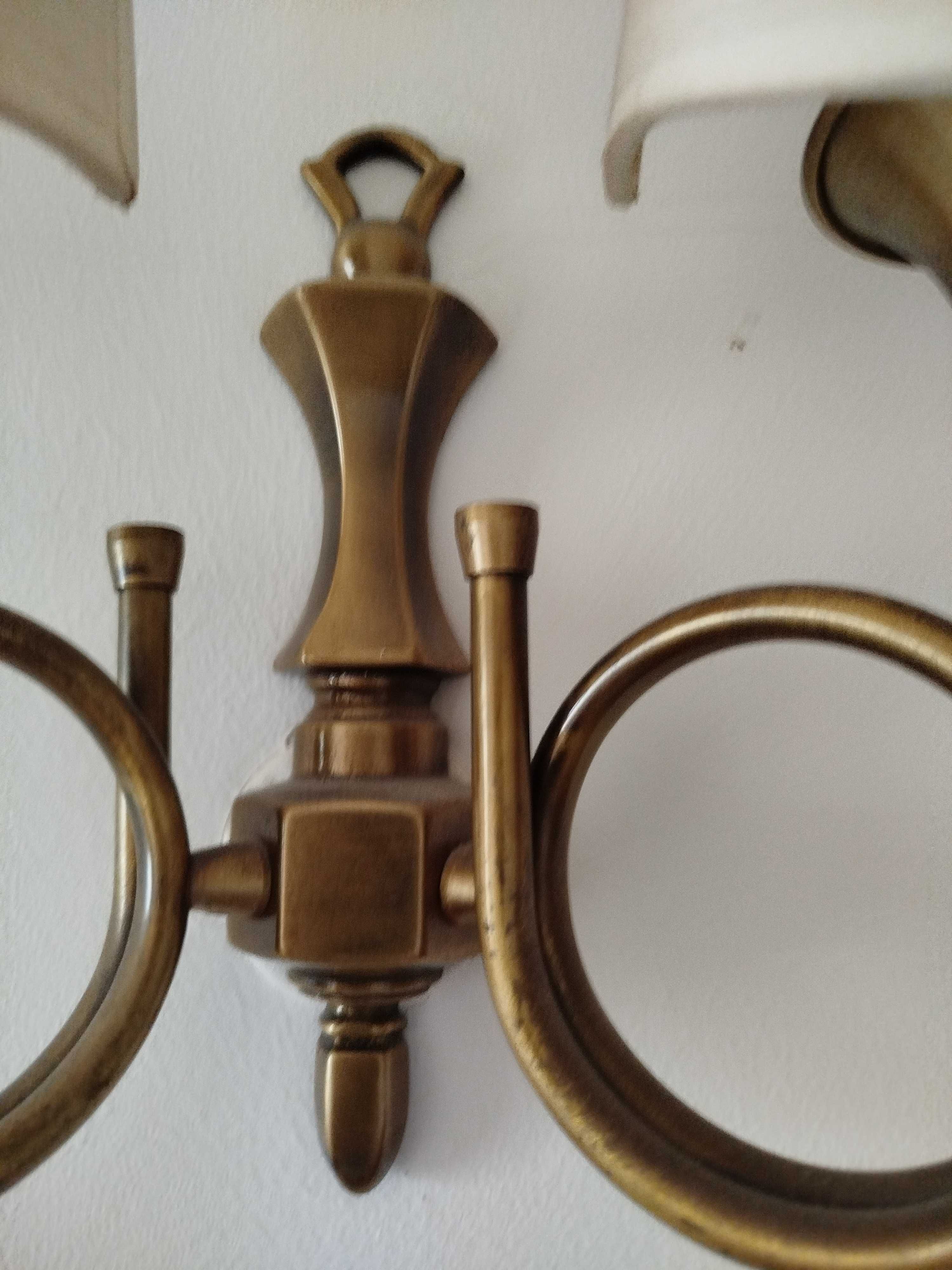 Candeeiro de parede 2 luzes em latão