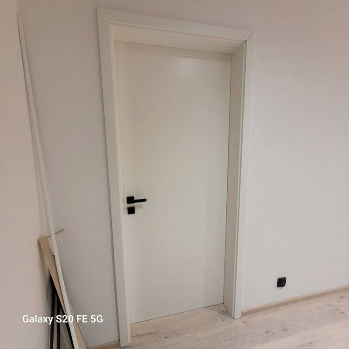 Ościeżnica regulowana