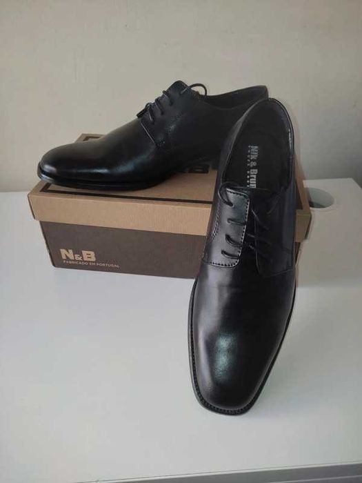 Sapatos Formais Pretos Nik & Brum