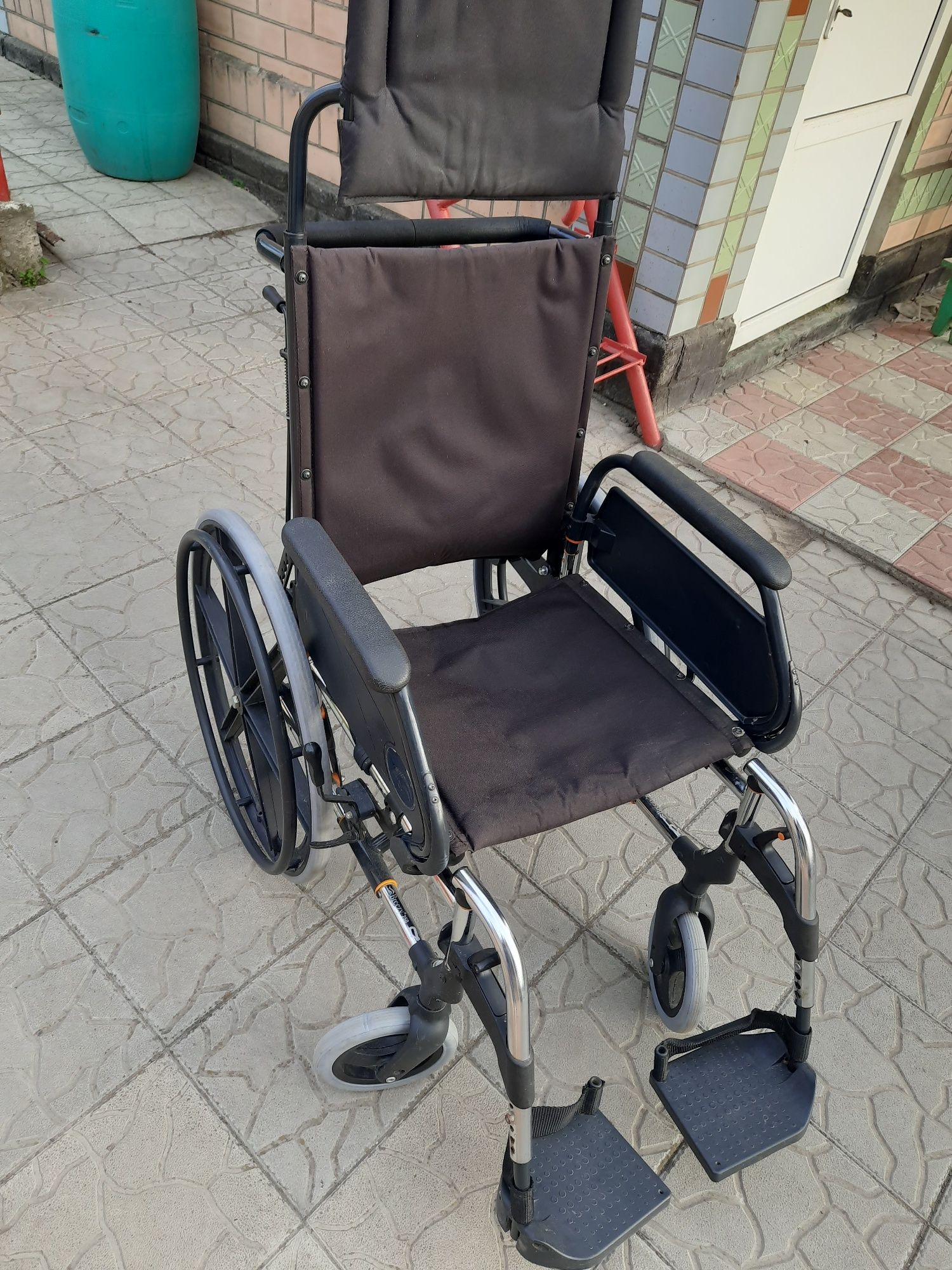 Інвалідний візок Breezy 250 R