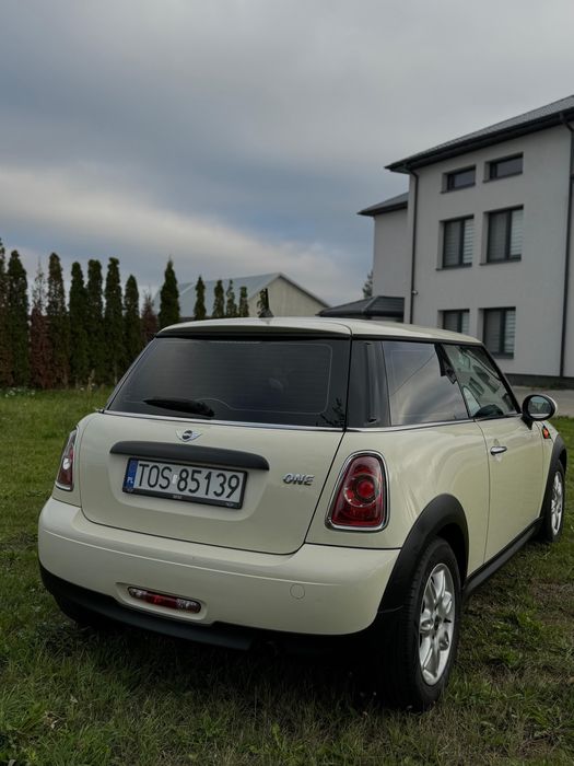 Mini One R56 1.6 benzyna 75KM doinwestowany zadbany