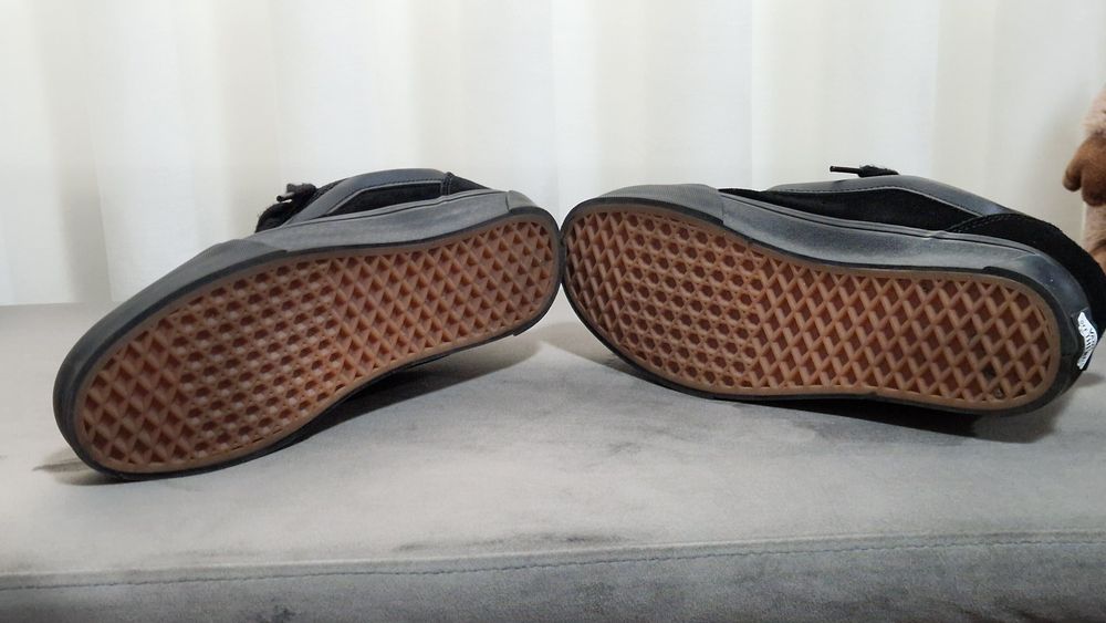 Sapatilhas Vans Knu Skool all black tamanho 42