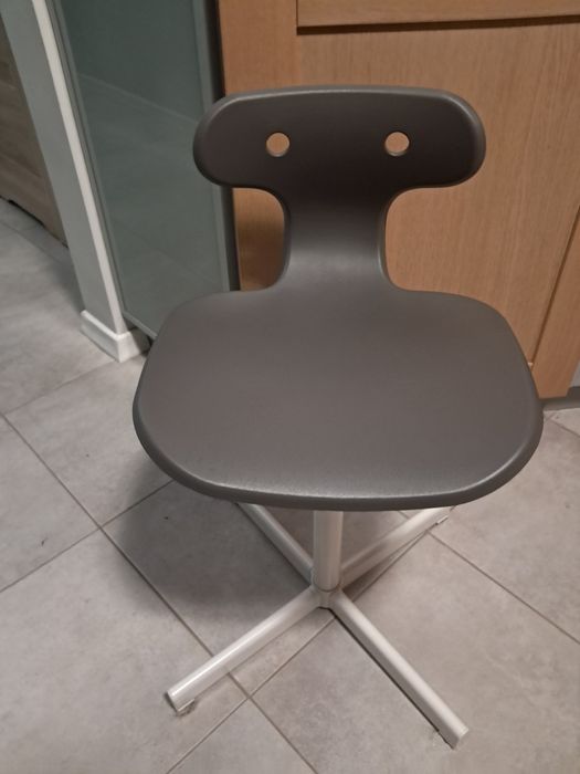 Krzesło Ikea, szare