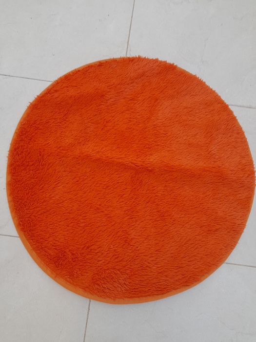 Tapete circular laranja