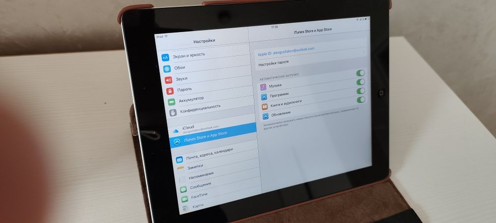 Ipad 2, хороший стан, чохол.
