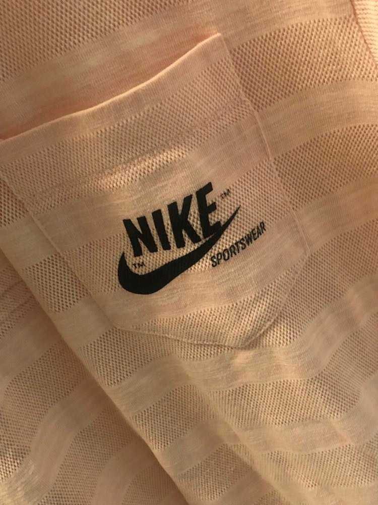 Różowa bluzka polo kołnierz nike vintage