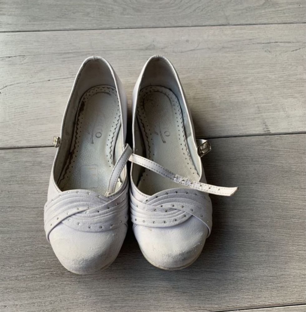 Alba komunijna + buty komunijne+ torebka+ wianek+ opaska