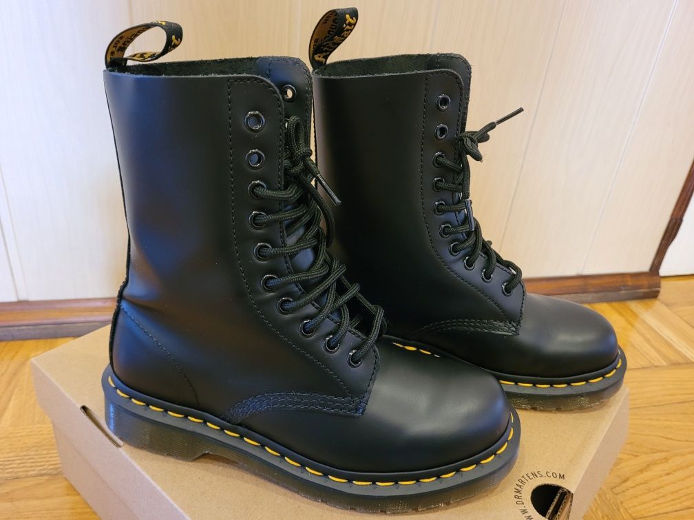 Glany dr Martens rozmiar 37 1490 black smooth