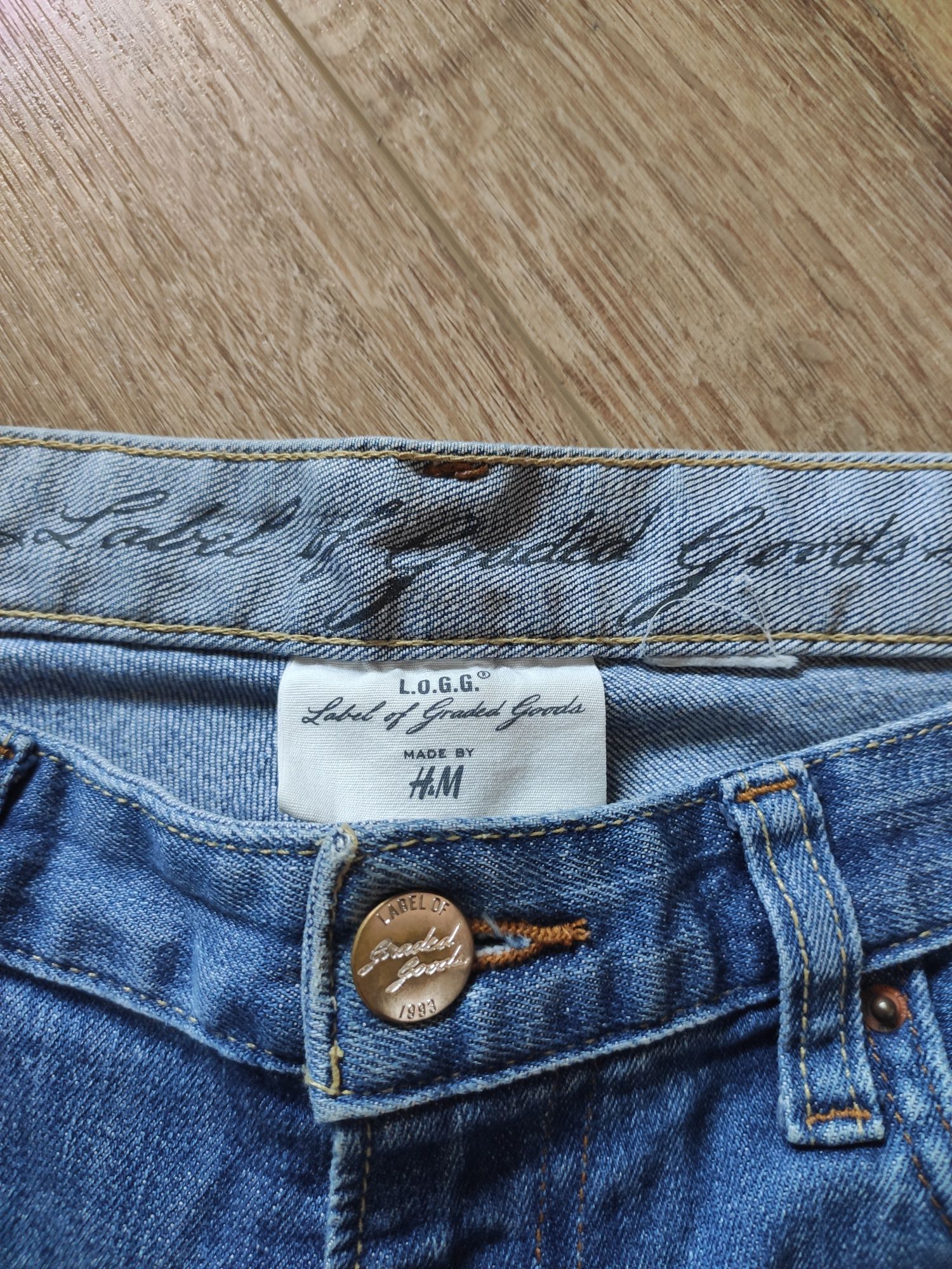 Niebieskie spodenki jeansowe szorty damskie H&M