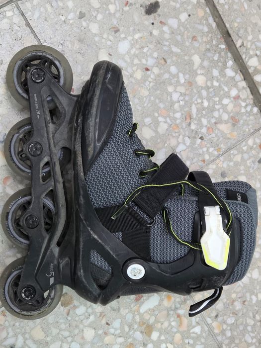 Patins em linha marca Oxelo