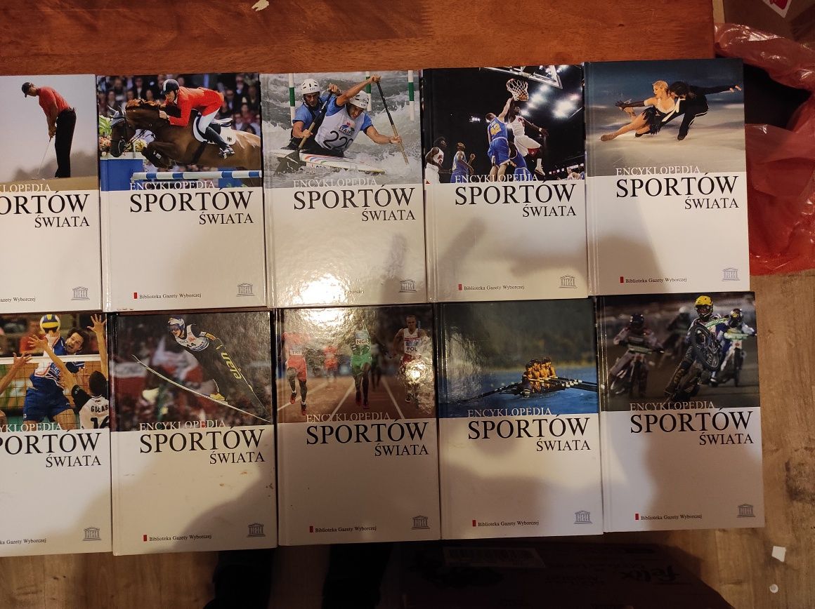 Encyklopedia sporów świata, komplet 16 tomów, książki sportowe