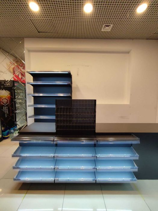 Стелаж торговый. Касса. Витрины. Хлебные, кондитерские полки. В наличи