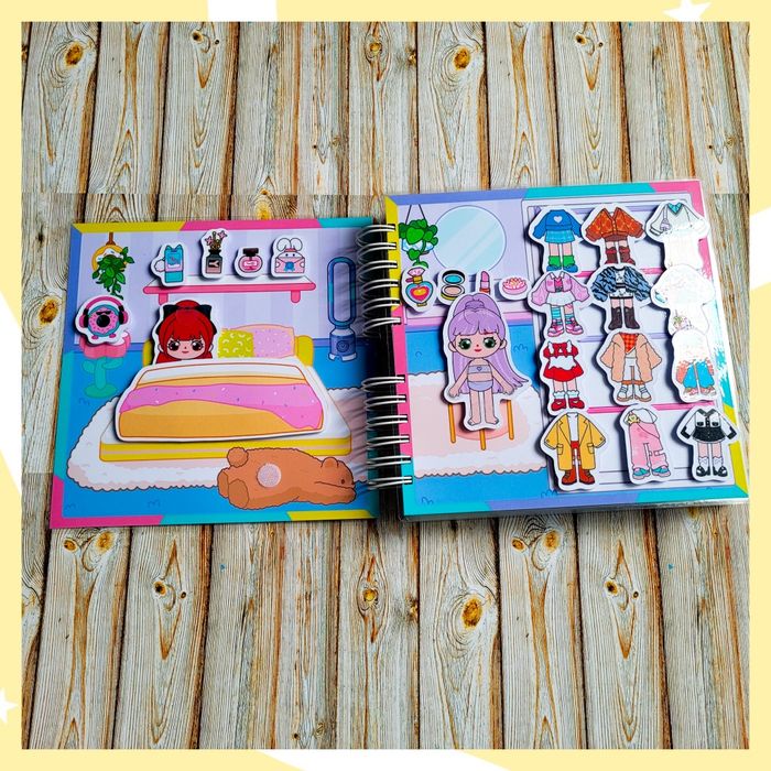 Książka na rzepy Toca Boka domek koleżanek FRIENDS. Lamibook