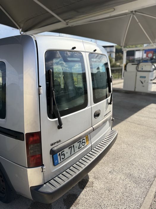 Opel combo  5 lugares oportunidade