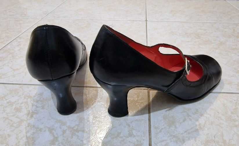 Sapatos de Senhora Pretos - Usados Muito Poucas Vezes
