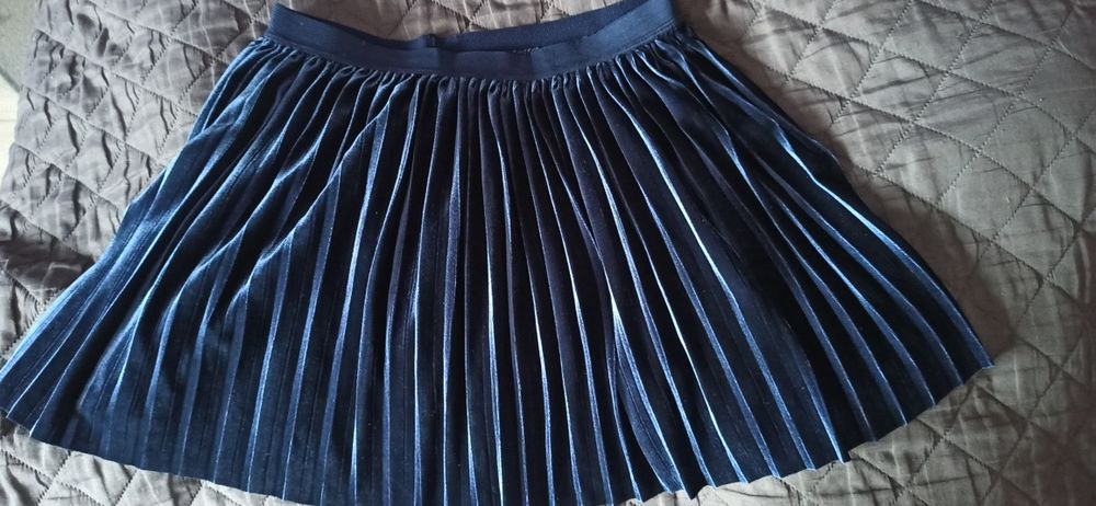 Granatowa plisowana spódniczka na galowo, Pepperts
