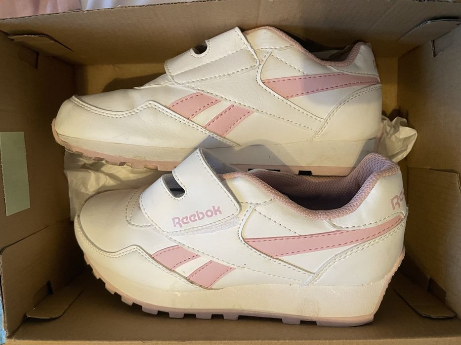Tenis rebook novos