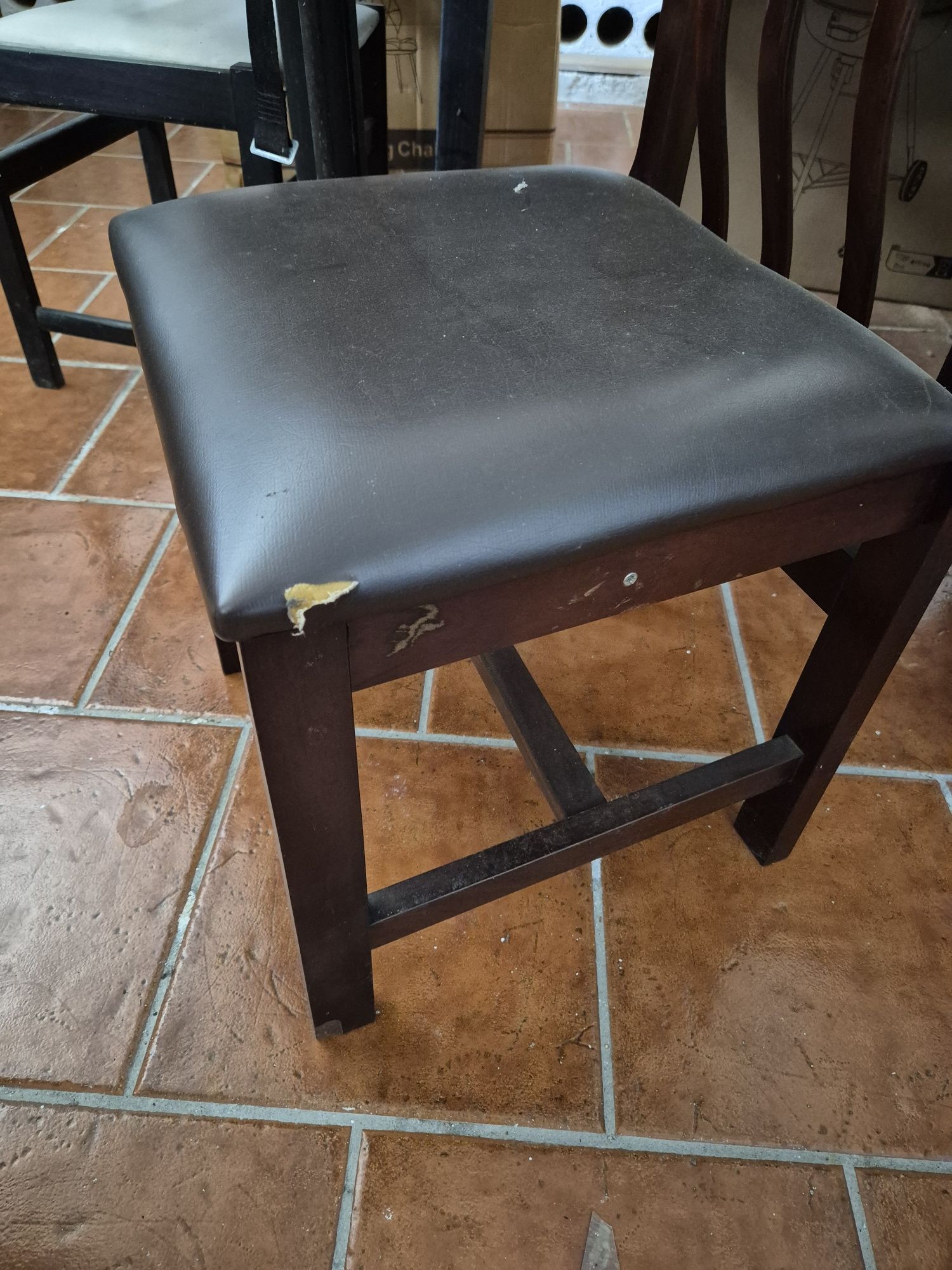 Conjunto Mesa + 4 Cadeiras