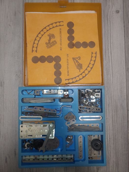 Новосибирский завод конденсаторов КОНСТРУКТОР-1М СССР