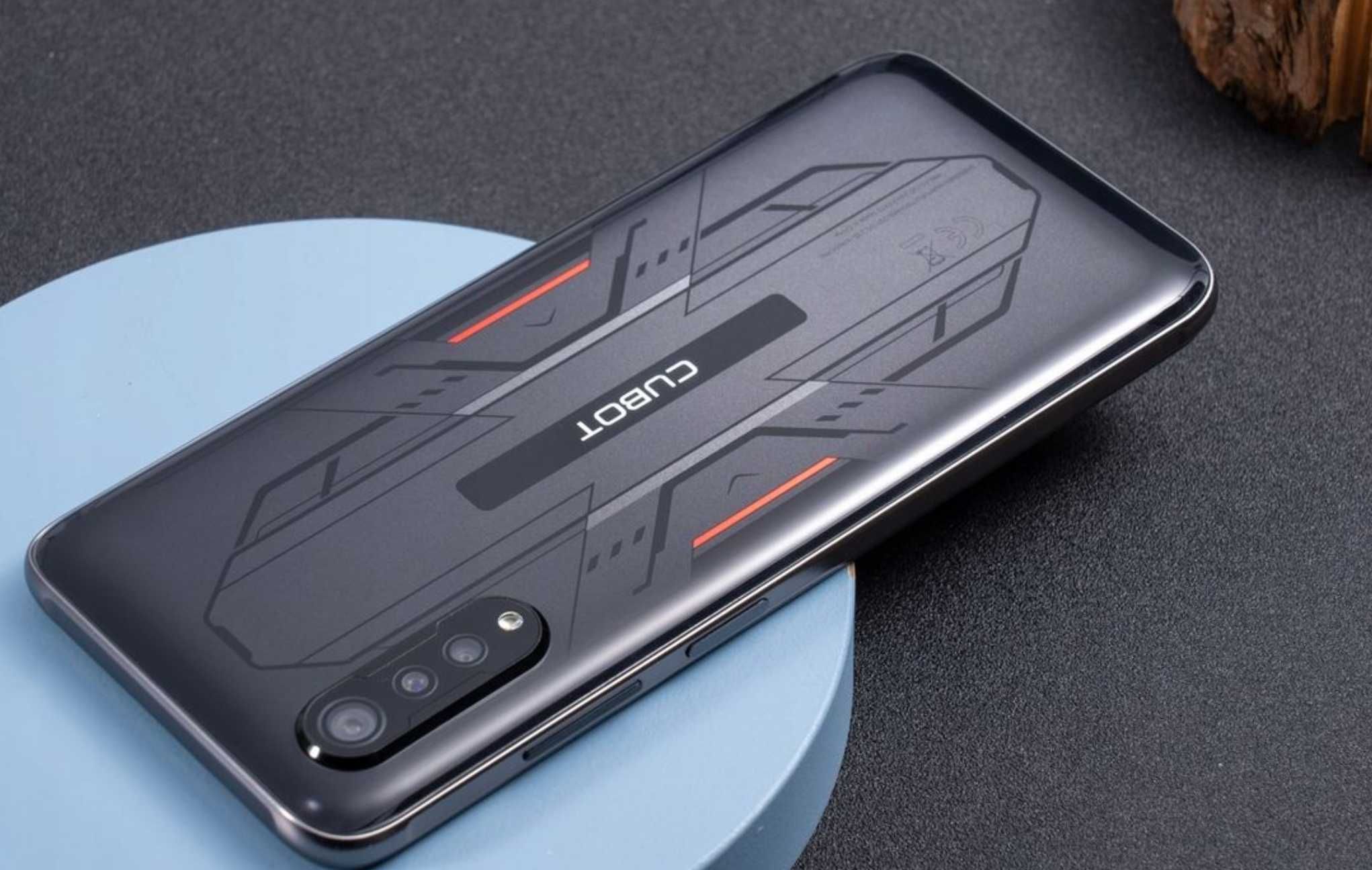 NOWY Smartphon Cubot X70